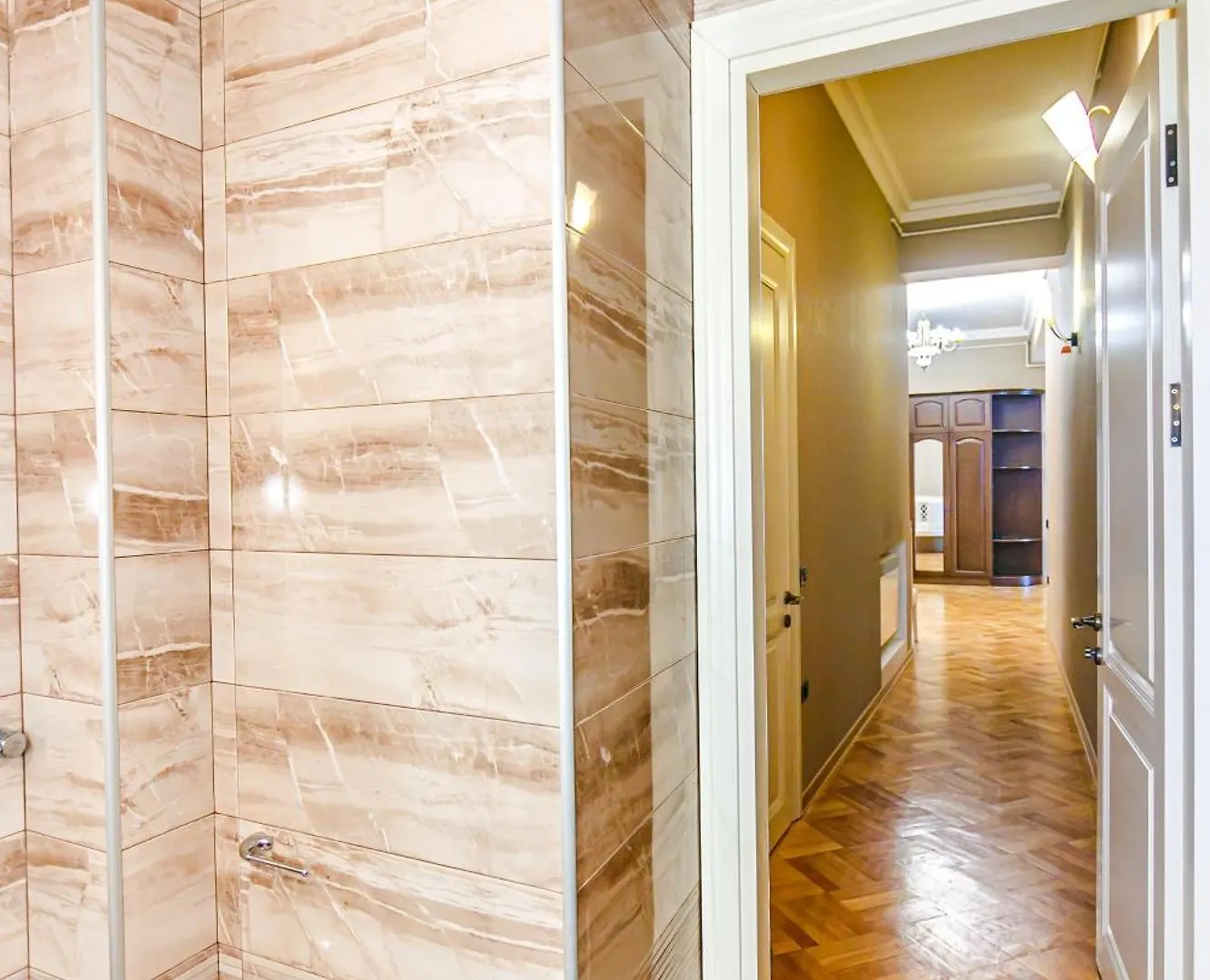 Apartment On Metro Sahil Baku